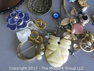 Assorted jewelry