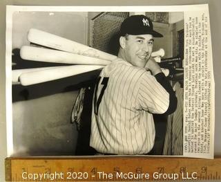 1953 AP Black & White Photo of Vic Raschi, pitcher, The New York Yankees. 