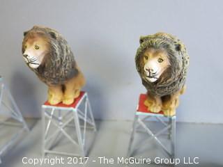 Props for circus diorama