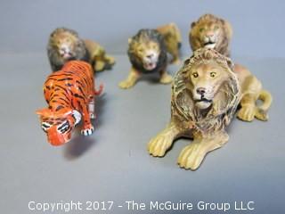 Props for circus diorama