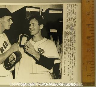 1958 Black & White International News Photo of Melvin Lloyd Parnell of The Boston Red Sox. Measures approximately 7" x 9".