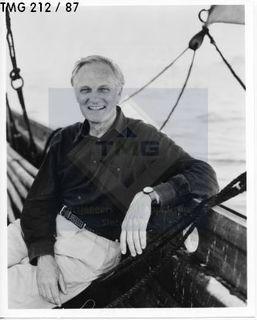 Photo: Print: Press Release: Vintage TV: Alan Alda Scientific American Frontiers