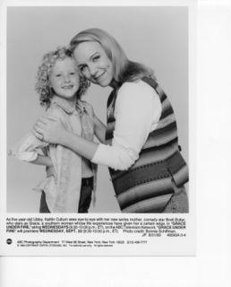 Photo: Print: Press Release: Vintage TV Show: Grace under fire