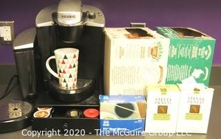 Keurig Coffee Pot, Coffee Pods and Supplies - Room 20 Kitchen