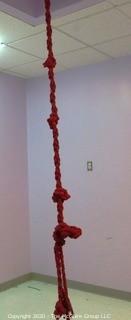 Heavy Duty Suspension Climbing Rope with Pulley and Height Adjuster - Room 10