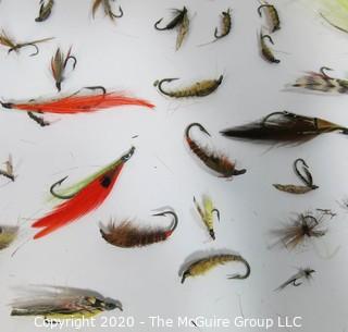 Fishing Lures: Trout Flies w/ case