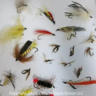 Fishing Lures: Trout Flies w/ case