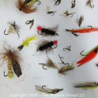 Fishing Lures: Trout Flies w/ case