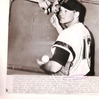 Six Vintage Black & White Photos of Baseball Players.  Measure approximately 8" x 10".