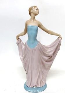 Lladro Porcelain Figurine of Woman in Pink Skirt