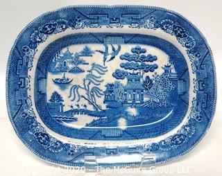 Antique Blue Willow Serving Dish or Platter. Measures approximately 11" x 8".  Made in England