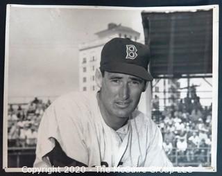 11 x 14" Black & White Original Photo of Ted Williams, Boston Red Sox. Sports Baseball Memorabilia. 