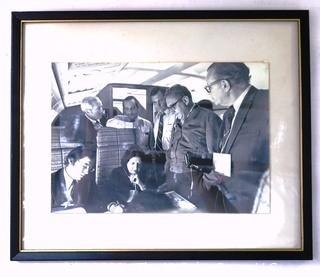 Original Framed Black & White Photo of Henry Kissinger, Clifford Evans, Helen Thomas, Dick Cheney and Ron Zeigler on board aircraft.  Measures approximately 18" x 15".   US Presidential Political Journalism Memorabilia