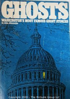 Group of Paperback Books & Booklets from Around Washington DC - CHECK LOT NUMBER