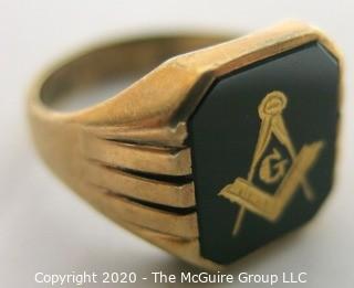 Men's 10kt Gold and Enamel Masonic Masons Ring; 5.5g