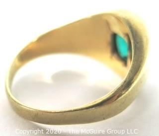 Vintage Plainville Stock Co 10 Karat Yellow Gold Ring with Green Stone 