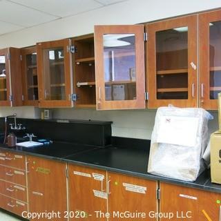 Science room cabinetry, you must uninstall and remove what you want.