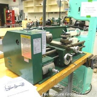 GRIZZLY MODEL G4000 METAL LATHE 