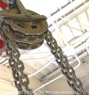 Vintage Cast Iron Pulley Block and Chain.(AS IS)