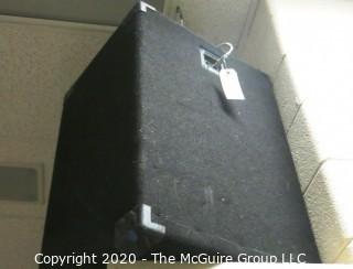 Pair of SOUNDTECH PROFESSIONAL AUDIO SPEAKERS 