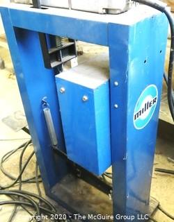 Miller Resistance Spot Welder; 230V; LMSW-52T