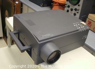 DUKANE VIDEO PROJECTOR IMAGE PRO 28A7010 no accessories Untested