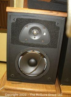 Pair of Vintage Acoustic Research TSW-110 small bookshelf speakers