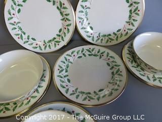 Collection of Lenox china (6 plates, 8 1/4 diameter; 3 bowls, 6 1/8 diameter)