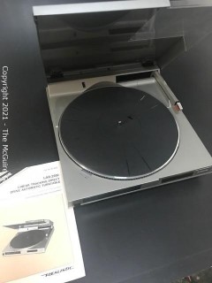 Realistic LAB-2200 Linear Tracking Direct Drive Automatic Turntable