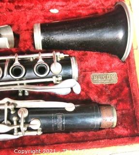 Vintage Bundy Wood Paris Clarinet in Hard Case. {Note: Description Altered 2/1/21 @ 5:30pm ET}