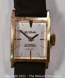 German Shock-Proof 17 Jewel "La Clocke" Automatic Men's Wristwatch (untested)