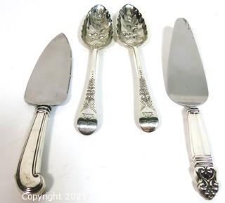 (4) Silver Serving Pieces, knife handles marked sterling; see hallmarks for serving spoons. Total weight 392g  