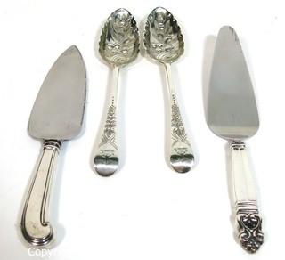 (4) Silver Serving Pieces, knife handles marked sterling; see hallmarks for serving spoons. Total weight 392g  