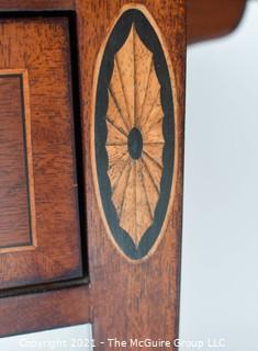 Councill Furniture Sheraton Style Pembroke Mahogany with Satinwood Inlay Drop-Leaf Side Table; 25"H and extends to 29"W with leaves up.