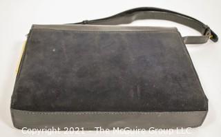 Authentic Vintage Gucci Black Leather and Suede Shoulder Bag, Made in Italy.  Some wear to adjustable shoulder strap.