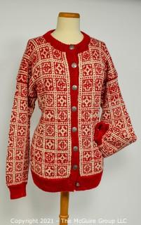 Vintage Siril Sweater Shop Red & White Wool Hand Knit Cardigan Made in Oslo Norway.
