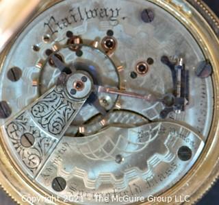 Size 18 - Hampden Watch Co. - Railway Springfield, MA - Serial# 425200 -
Hunting 14k Gold Filled Case {Note: Description altered 4-7-22 @ 3:56pm ET}