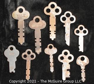 Collection of flat steel keys 