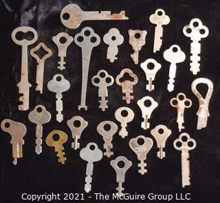 Collection of flat steel keys