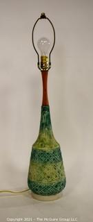 Mid Century Modern MCM Wood & Ceramic Table Lamp Green With Diamond Pattern