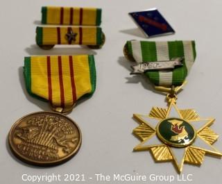 Collectible: Militaria: Medal - 2 Vietnam Era Medals - and 1 ribbon