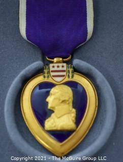 Collectible: Militaria: Medal - Purple Heart (unassigned) medal, pin and ribbon in presentation box