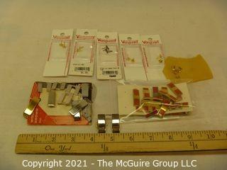 Collectible: Militaria: assortment of rank and ribbon devices 