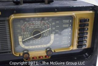 Collectible: Radio: Zenith Model H500 Trans-Oceanic Portable Radio ~1953