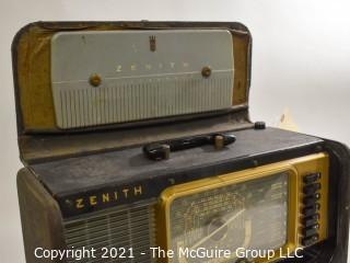 Collectible: Radio: Zenith Model H500 Trans-Oceanic Portable Radio ~1953