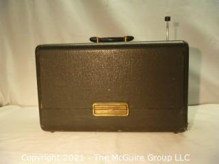 Collectible: Radio: Zenith Model G500 Trans-Oceanic Portable Radio UPDATED 5/13/21 new photos added