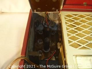 Collectible: Vintage Radio: His Masters Voice - T24TAB 1951