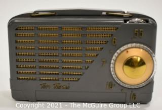 Collectible: Vintage Radio: "Tom Thumb" #528 Automatic Radio brand (untested)