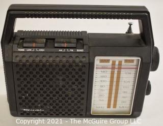 Collectible: Vintage Radio: Realistic Model 12-711