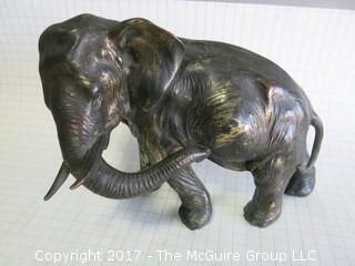 Metal Elephant  (Background scale: 1/4" grid)